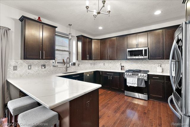 27476 Belgrave Place, Novi, MI 48374