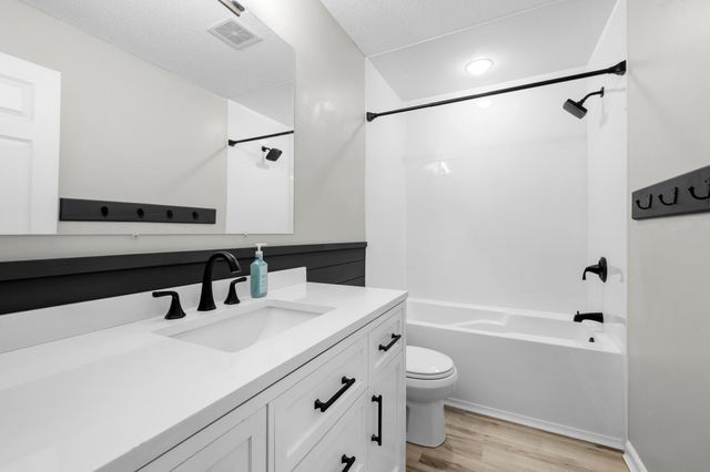 20467 Gordon Lane, Big Lake, MN 55309