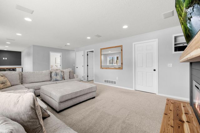 20467 Gordon Lane, Big Lake, MN 55309