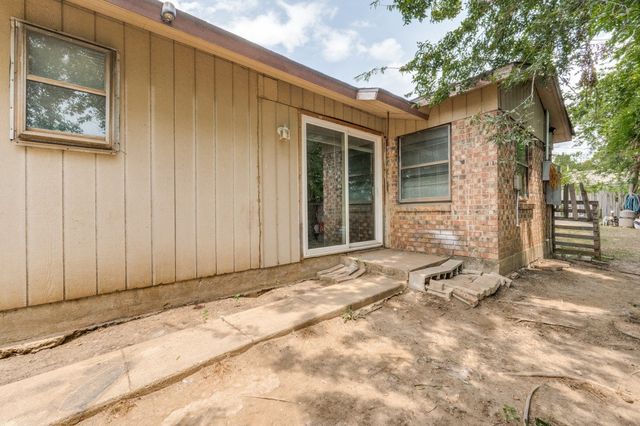 2808 Old North Road, Farmers Branch, TX 75234