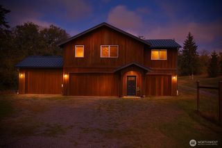 1249 Long Drive, Freeland, WA 98249