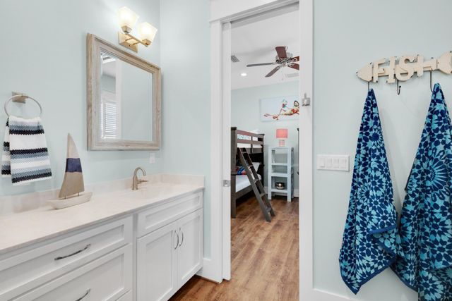 4563 Luke Avenue, Destin, FL 32541