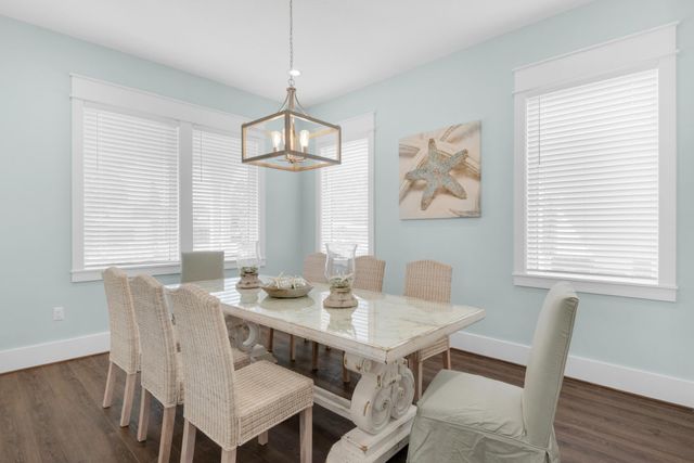 4563 Luke Avenue, Destin, FL 32541
