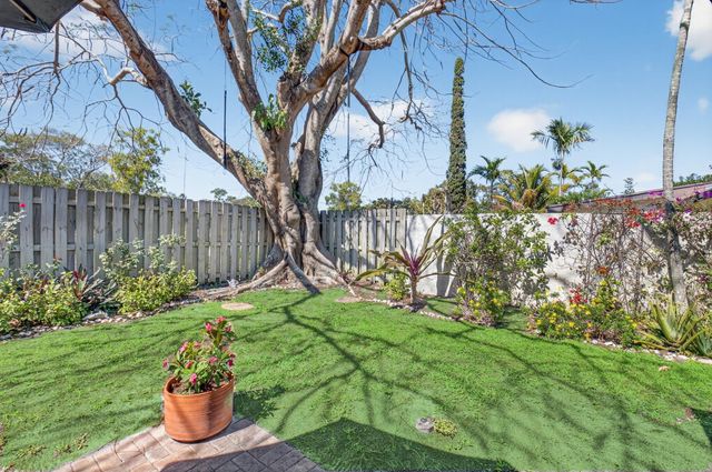 504 SW 29th Avenue 504, Delray Beach, FL 33445