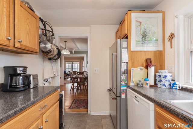 14 Laurel Trail, Newtown, CT 06482