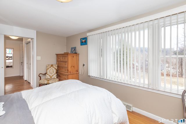 14 Laurel Trail, Newtown, CT 06482