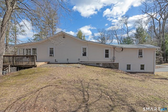 14 Laurel Trail, Newtown, CT 06482