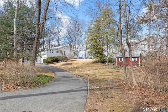 14 Laurel Trail, Newtown, CT 06482