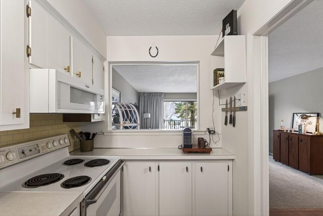 2200 Nevada Avenue S 114, Saint Louis Park, MN 55426