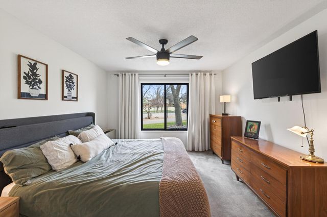 2200 Nevada Avenue S 114, Saint Louis Park, MN 55426