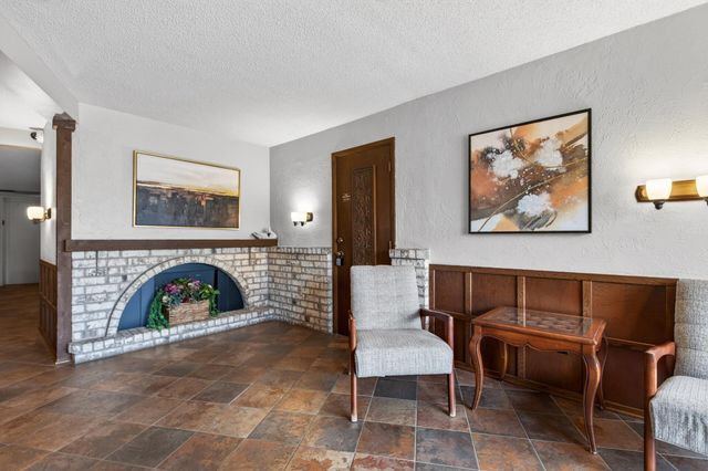 2200 Nevada Avenue S 114, Saint Louis Park, MN 55426