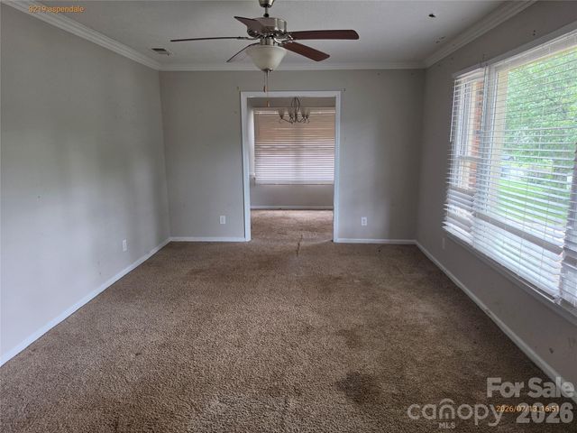 3219 Aspendale Lane, Charlotte, NC 28212