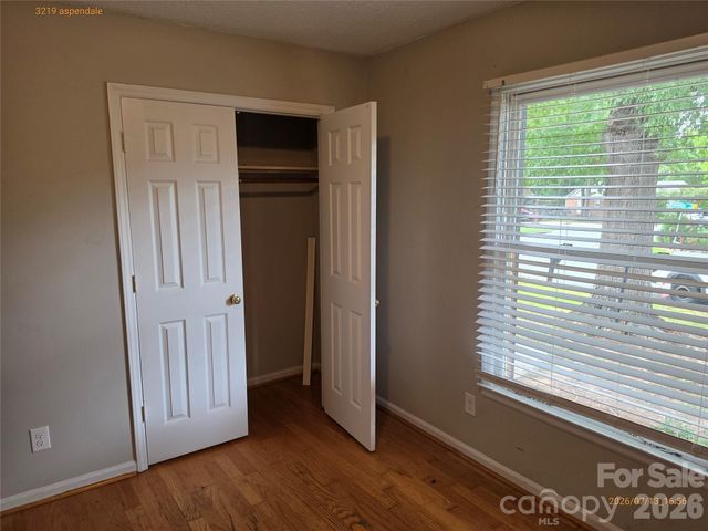 3219 Aspendale Lane, Charlotte, NC 28212