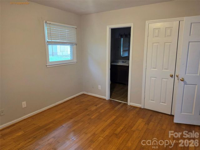 3219 Aspendale Lane, Charlotte, NC 28212