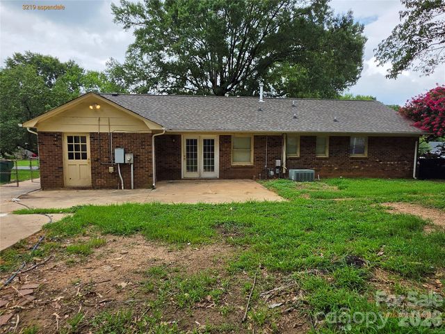 3219 Aspendale Lane, Charlotte, NC 28212