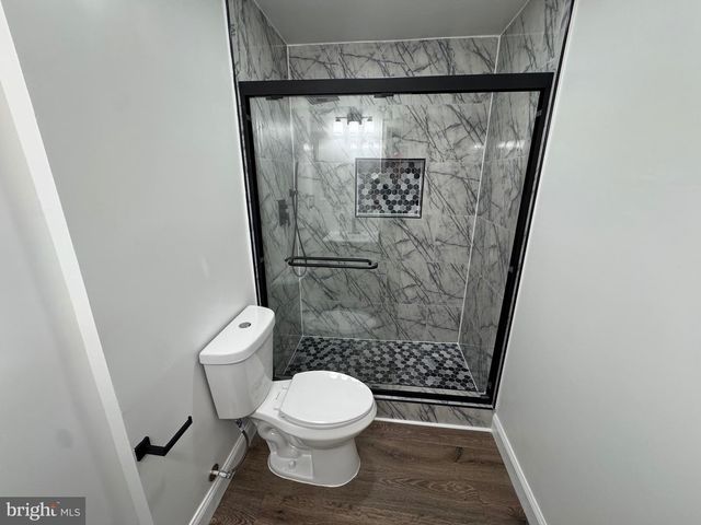 5 JAYBEE CT, Fredericksburg, VA 22401