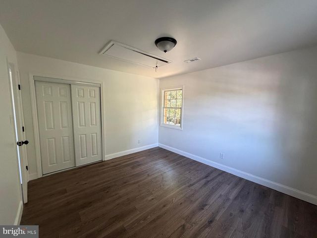 5 JAYBEE CT, Fredericksburg, VA 22401