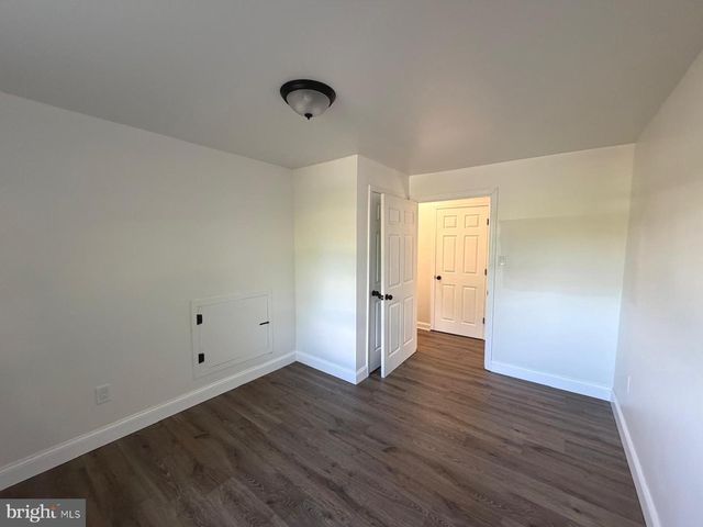 5 JAYBEE CT, Fredericksburg, VA 22401