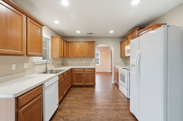 111 Maned Drive, Sanger, TX 76266