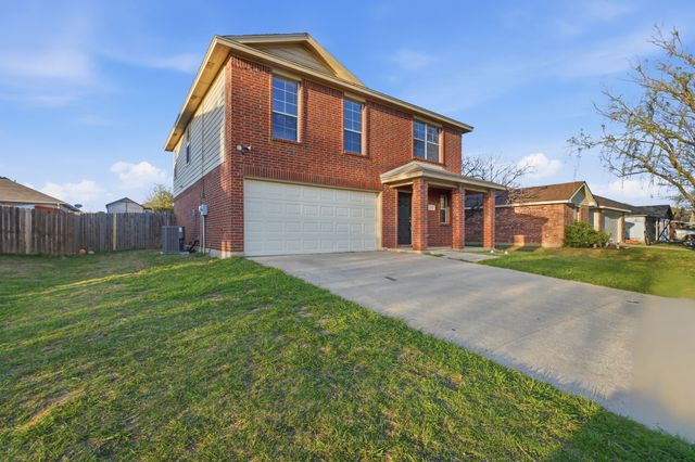 111 Maned Drive, Sanger, TX 76266