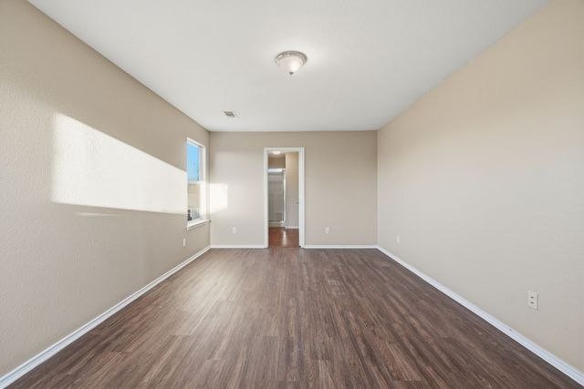 111 Maned Drive, Sanger, TX 76266