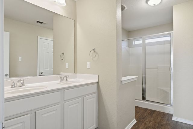 111 Maned Drive, Sanger, TX 76266