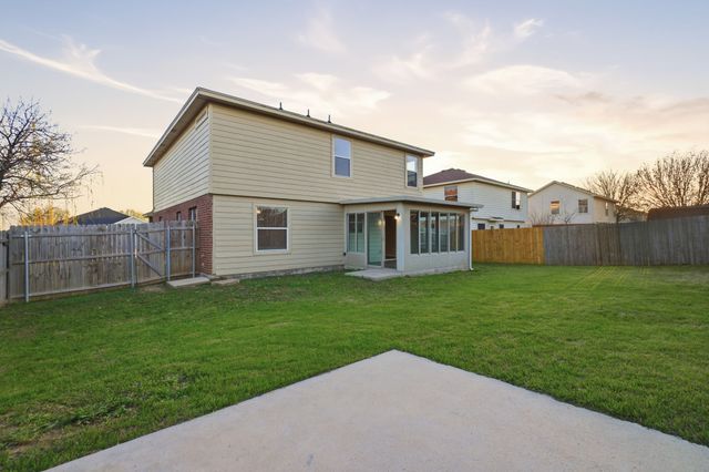 111 Maned Drive, Sanger, TX 76266