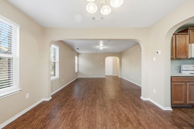 111 Maned Drive, Sanger, TX 76266