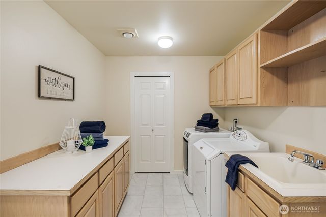 7229 245th Way NE, Redmond, WA 98053