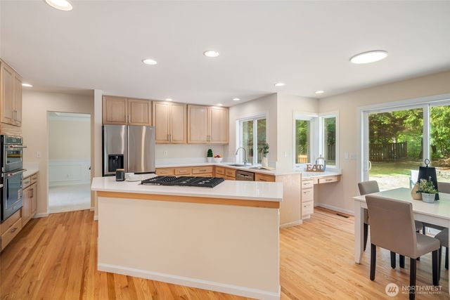 7229 245th Way NE, Redmond, WA 98053