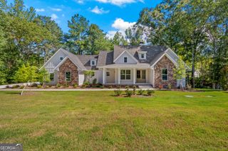 110 Farr Lake Drive, Tyrone, GA 30290