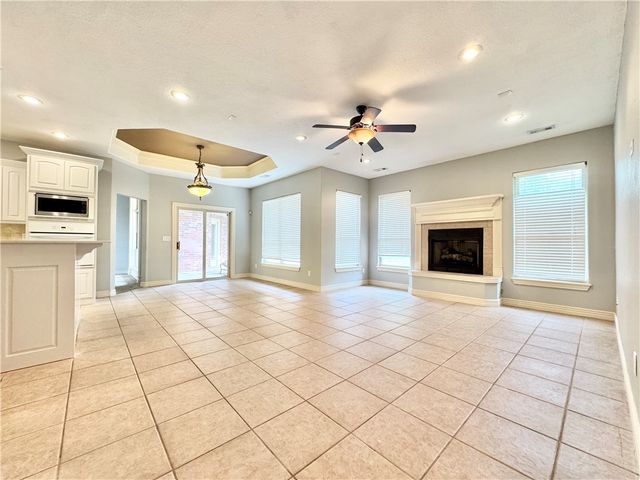 4506 Flagstick Drive, Fayetteville, AR 72704