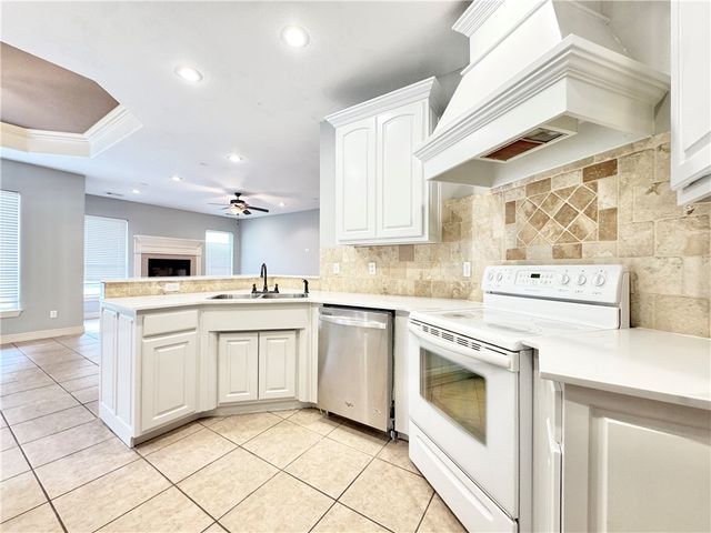4506 Flagstick Drive, Fayetteville, AR 72704