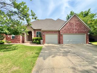4506 Flagstick Drive, Fayetteville, AR 72704