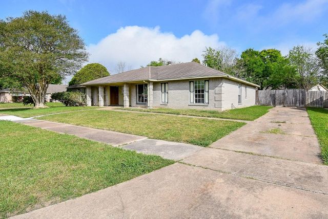 16330 Meadowbrook Farm Road, Houston, TX 77082