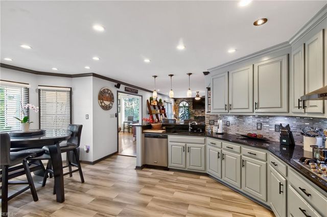 140 Pine CRK, Hampton, VA 23669