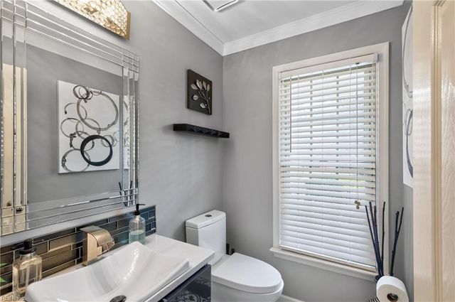 140 Pine CRK, Hampton, VA 23669