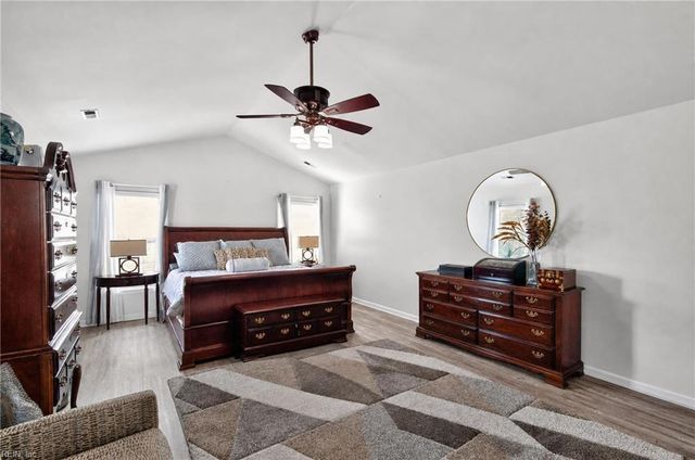 140 Pine CRK, Hampton, VA 23669