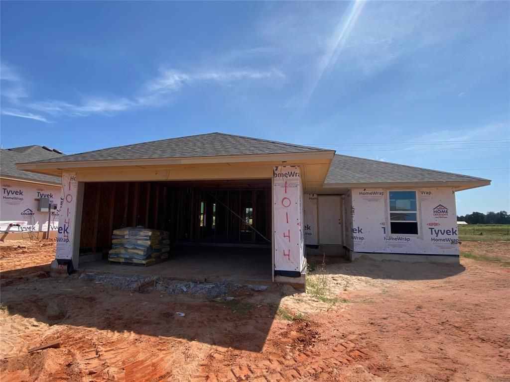 10144 Pennington Street, Harrah, OK 73045