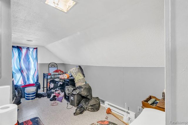 1103 White Street, Port Huron, MI 48060