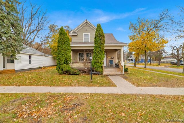 1103 White Street, Port Huron, MI 48060