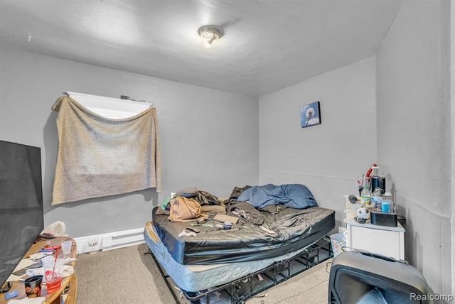 1103 White Street, Port Huron, MI 48060