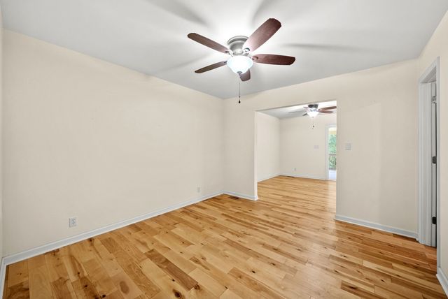 324 Bayview Drive, Bumpus Mills, TN 37028