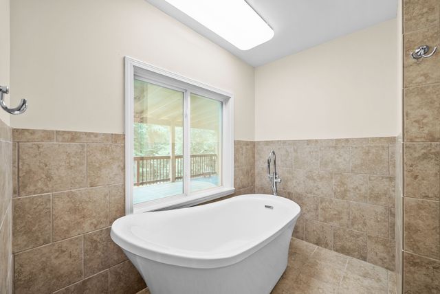 324 Bayview Drive, Bumpus Mills, TN 37028