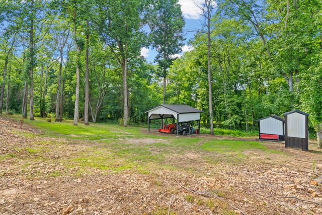 324 Bayview Drive, Bumpus Mills, TN 37028