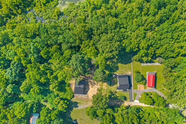 324 Bayview Drive, Bumpus Mills, TN 37028