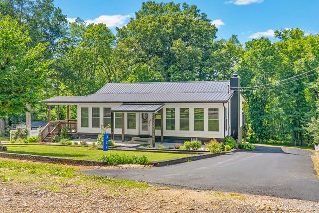324 Bayview Drive, Bumpus Mills, TN 37028