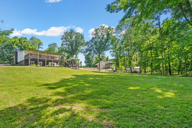 324 Bayview Drive, Bumpus Mills, TN 37028