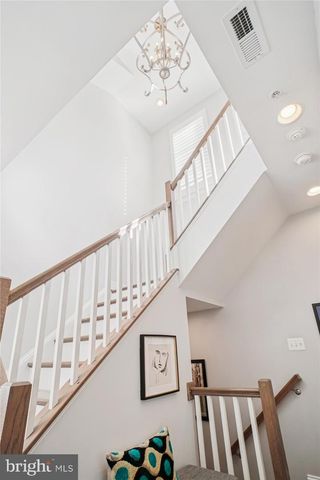 2824 RED STAR LN, Alexandria, VA 22303