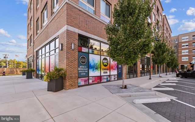 2824 RED STAR LN, Alexandria, VA 22303